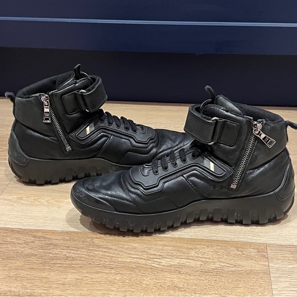 Auth PRADA Leather high top sneakers. Black. Men's size 8. Velcro strap. - Picture 10 of 14